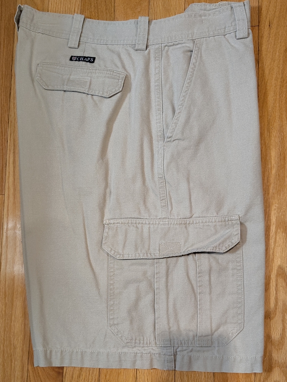 Chaps Men’s Tan Cargo Shorts with Utility Pockets